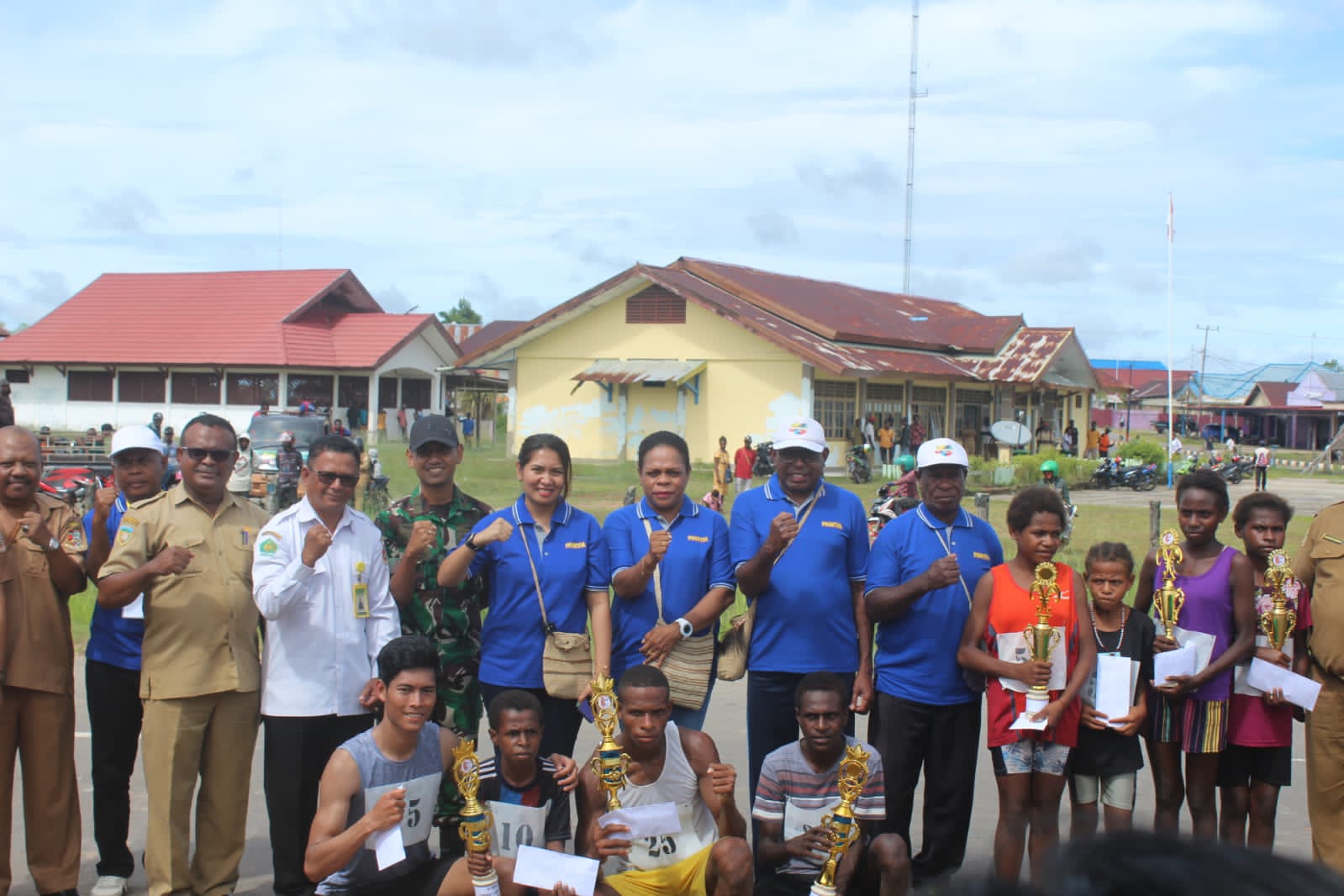 91-peserta-ramaikan-lomba-lari-di-kabupaten-mappi
